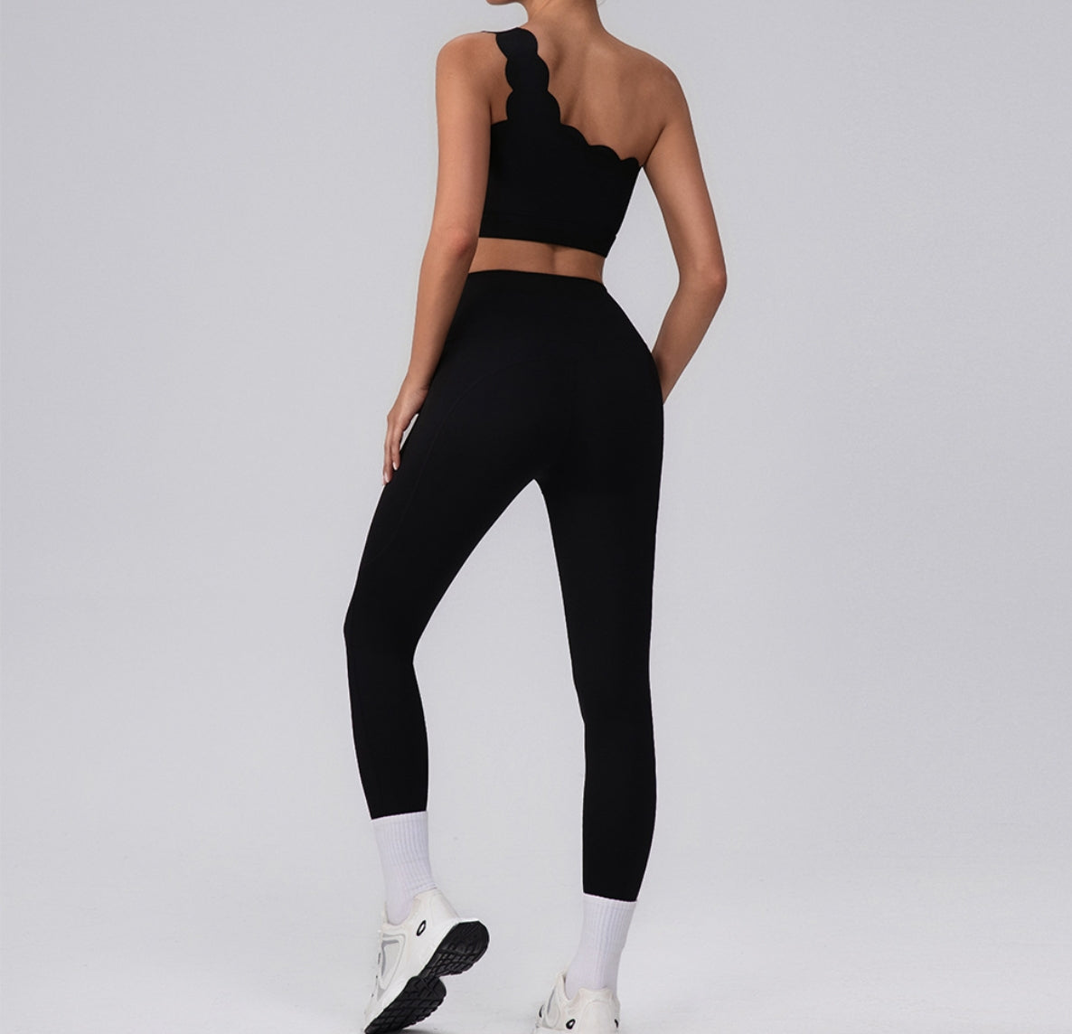 Seamless Peach Curve Yoga Leggings – High Waist, Quick-Dry & Sculpting Fit