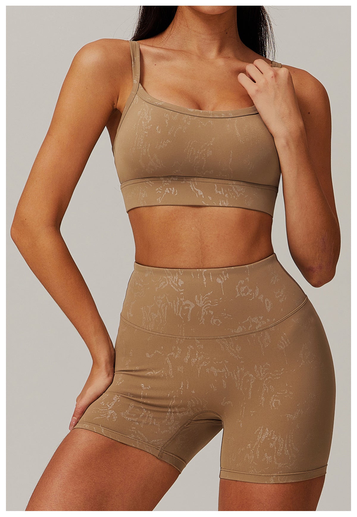 Sculpt & Shine Yoga Set – Shaping Bra + High-Waist Leggings