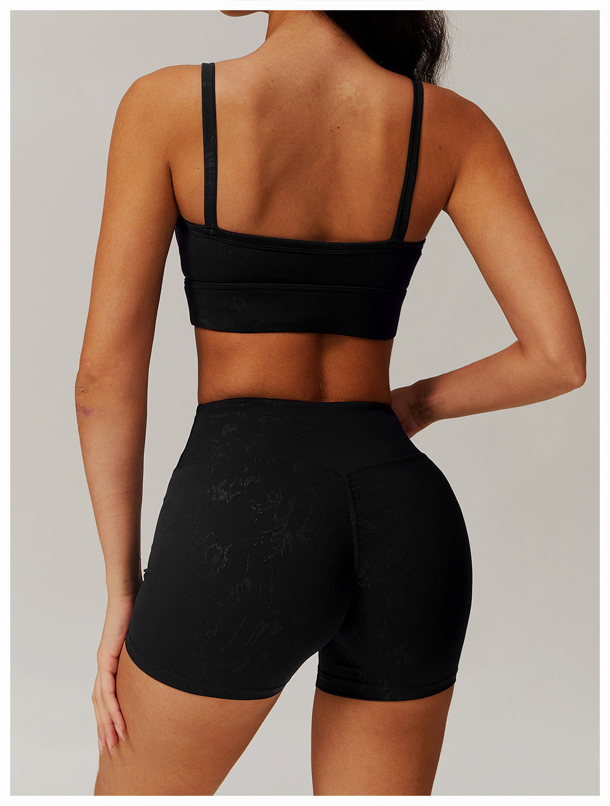 Sculpt & Shine Yoga Set – Shaping Bra + High-Waist Leggings