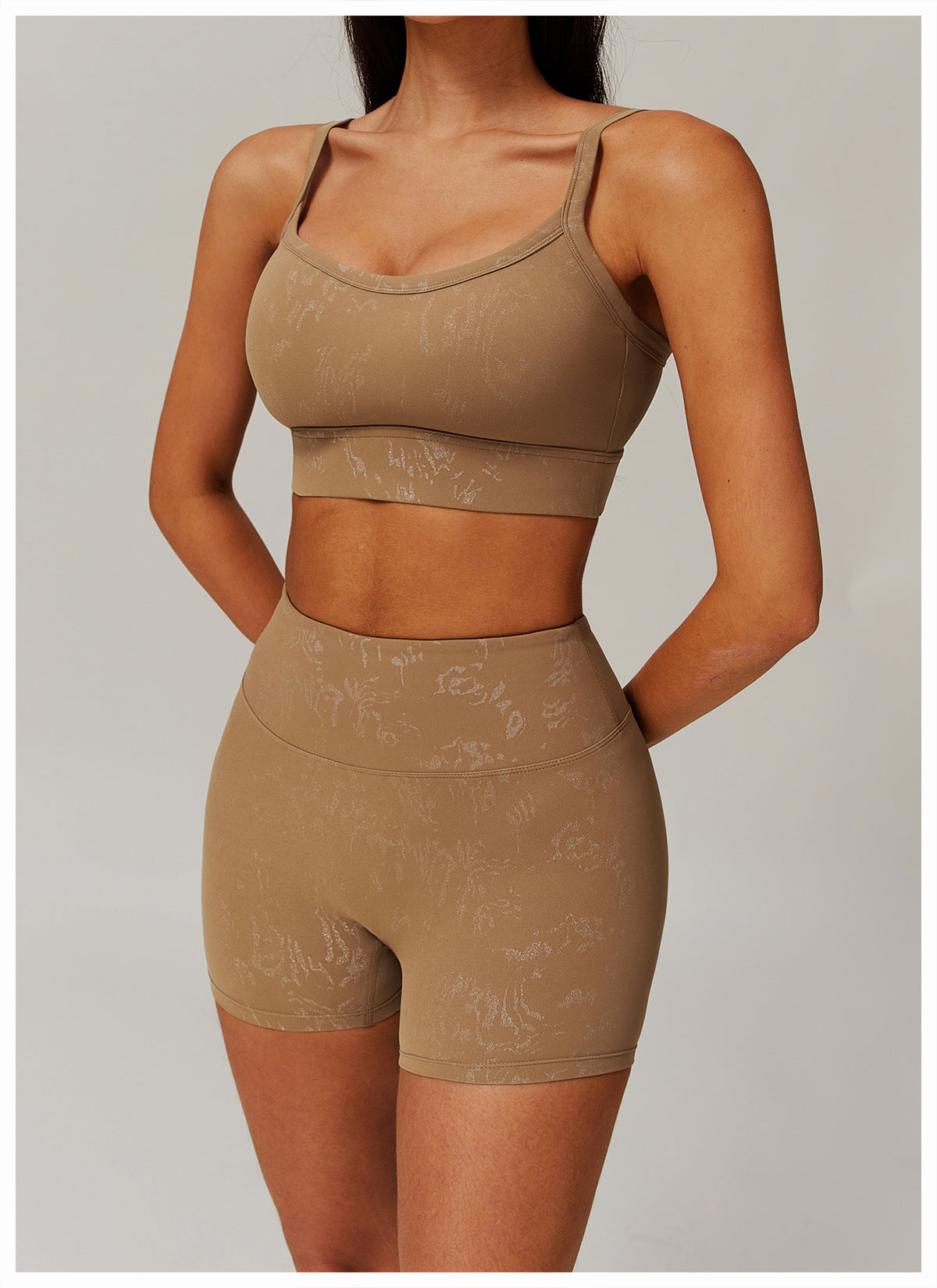 Sculpt & Shine Yoga Set – Shaping Bra + High-Waist Leggings