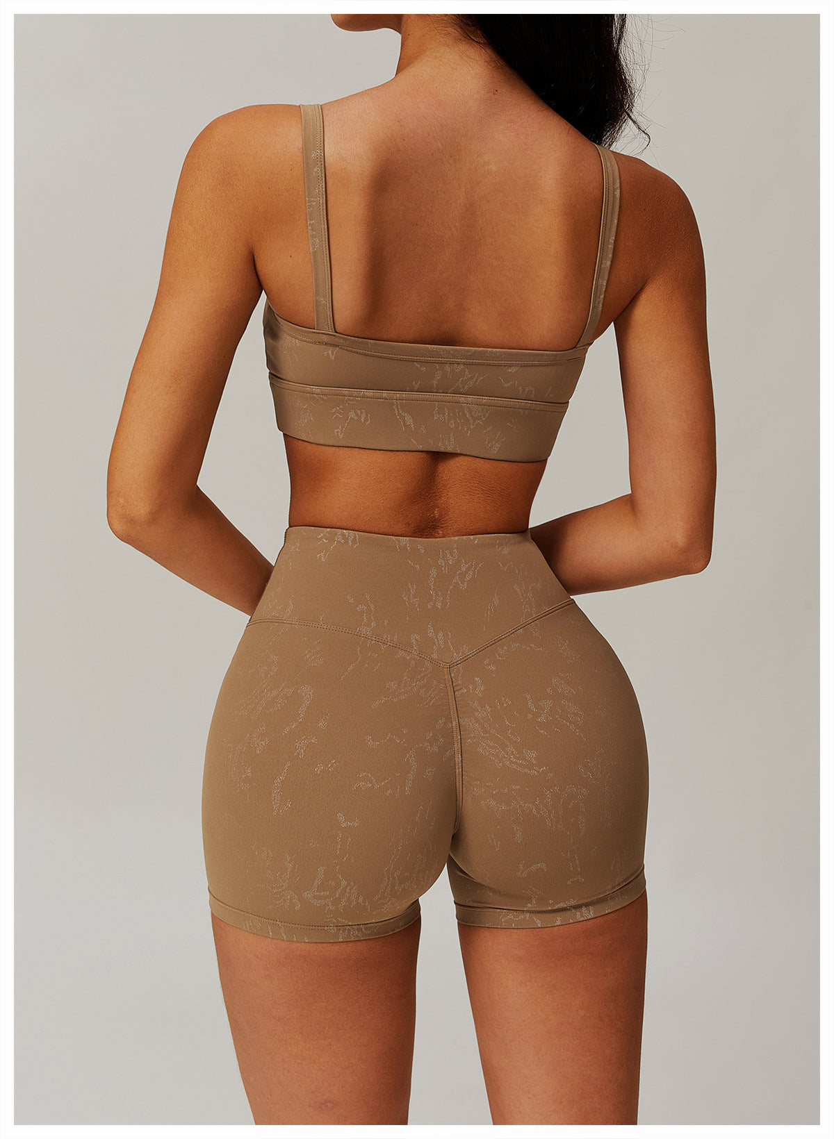 Sculpt & Shine Yoga Set – Shaping Bra + High-Waist Leggings